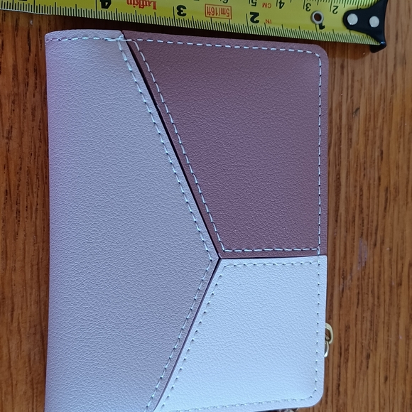 Small leather wallet - Picture 5 of 6
